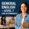 Studente che segue un corso di inglese intermedio per migliorare la fluidità linguistica